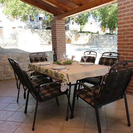 Holiday Home Vinkovic Пореч Экстерьер фото
