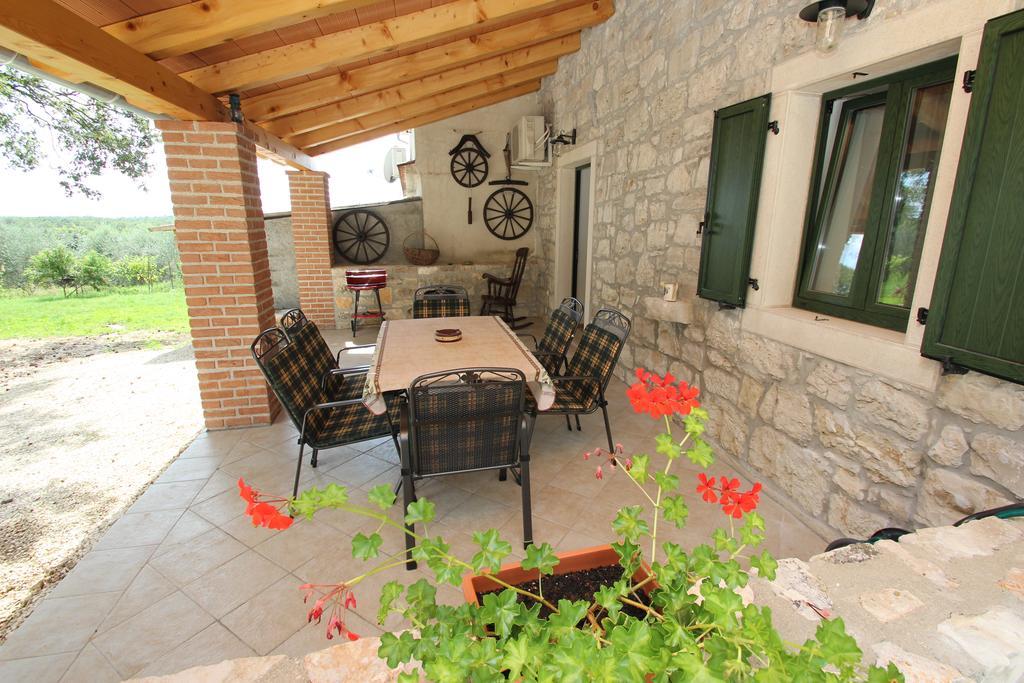 Holiday Home Vinkovic Пореч Экстерьер фото