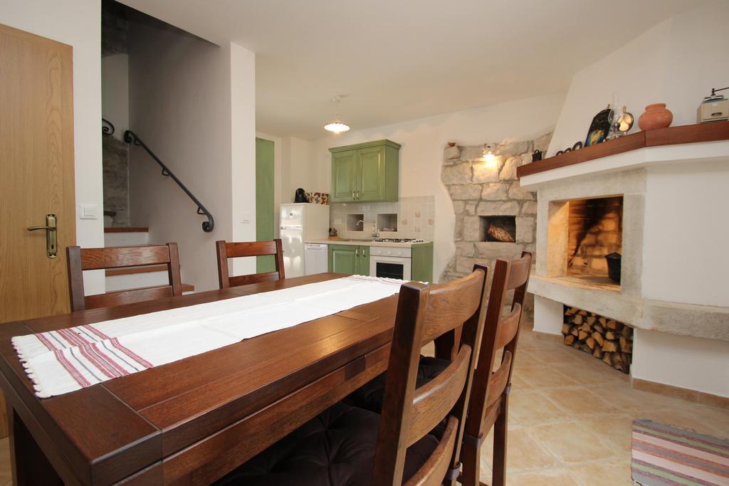 Holiday Home Vinkovic Пореч Экстерьер фото