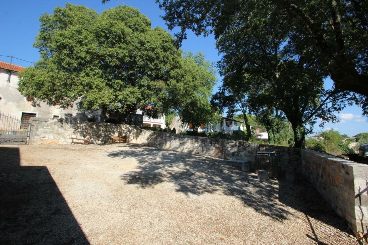 Holiday Home Vinkovic Пореч Экстерьер фото